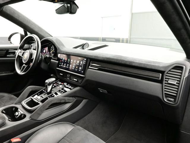Certified 2022 Porsche Cayenne Turbo GT image 19