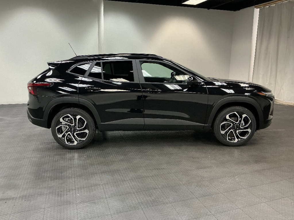 New 2026 Chevrolet Trax RS image 6