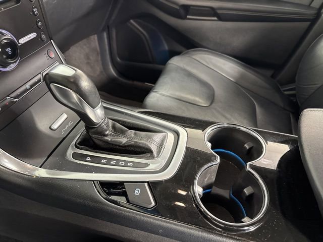Used 2016 Ford Edge Titanium image 24