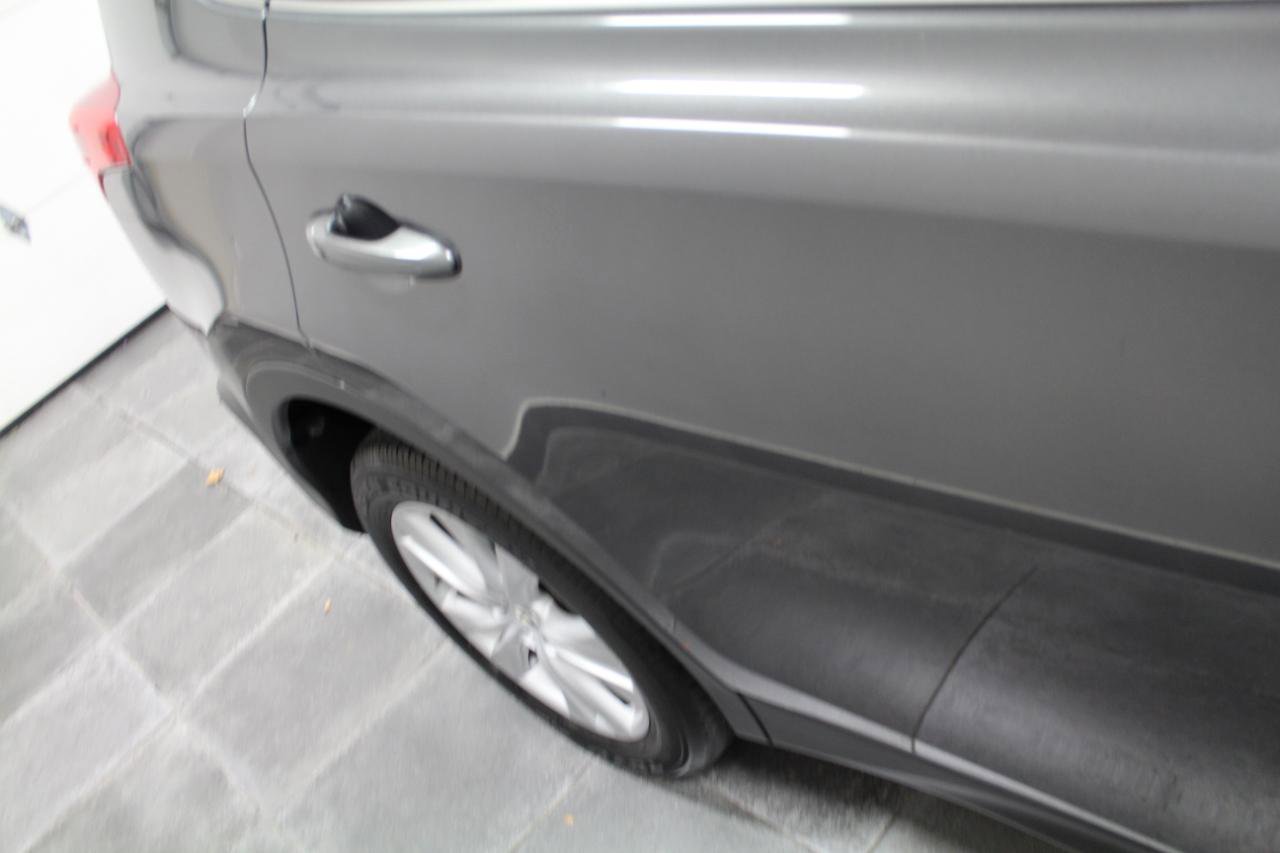 Used 2015 Toyota RAV4 Limited w/ Technology Package image 36