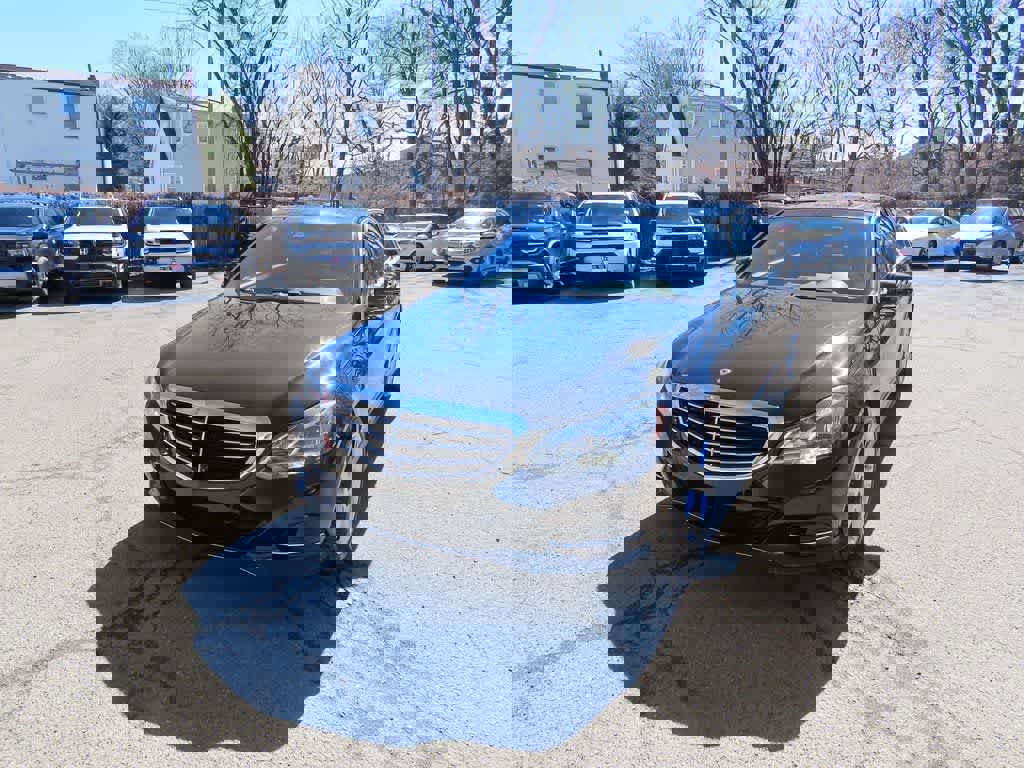 Used 2015 Mercedes-Benz E 350 Sedan image 1