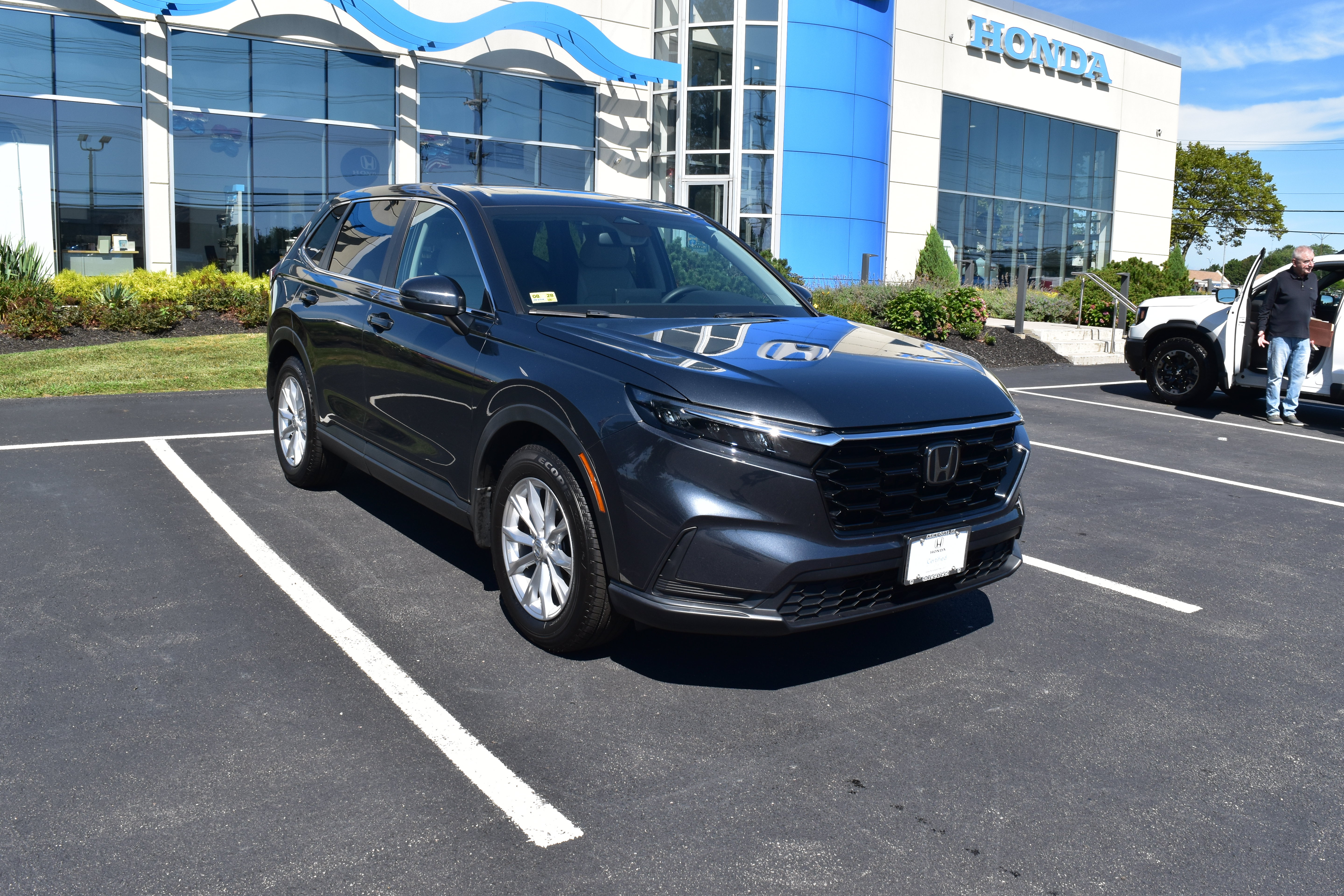 Certified 2024 Honda CR-V EX image 2