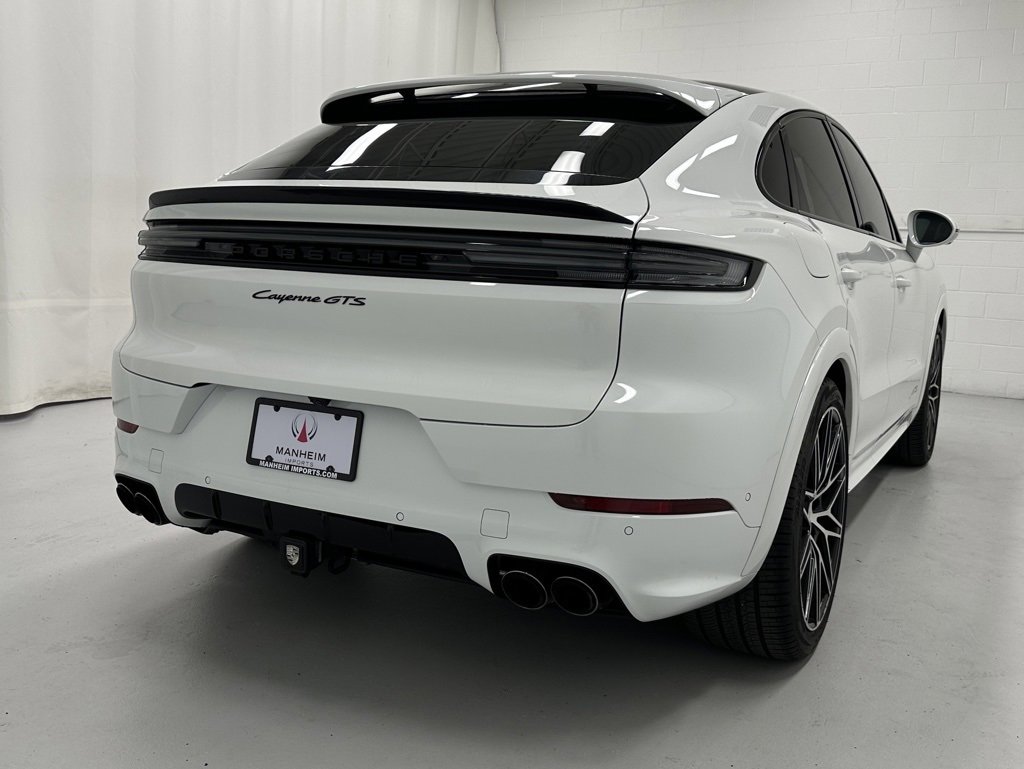 Used 2025 Porsche Cayenne GTS image 6