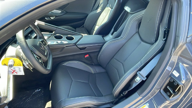 New 2027 Chevrolet Corvette Grand Sport w/ Z52 Sport Performance Package RWD image 13