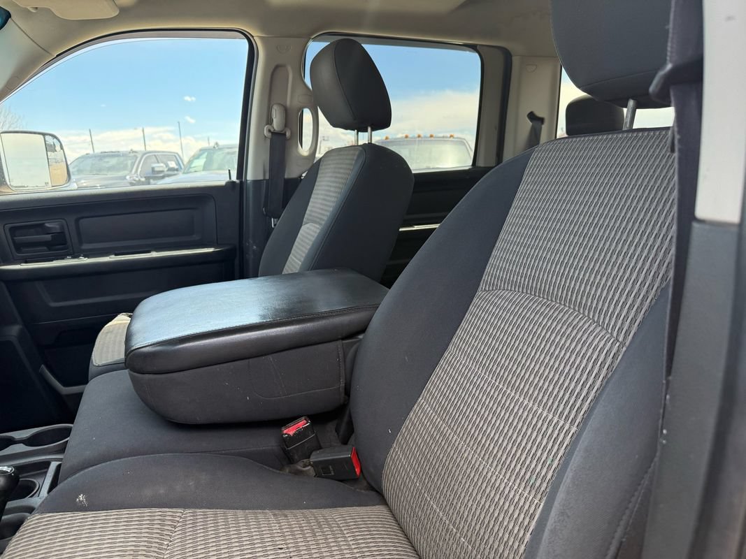 Used 2010 Dodge Ram 2500 Truck ST w/ ST Popular Equipment Group AWD/4WD image 31
