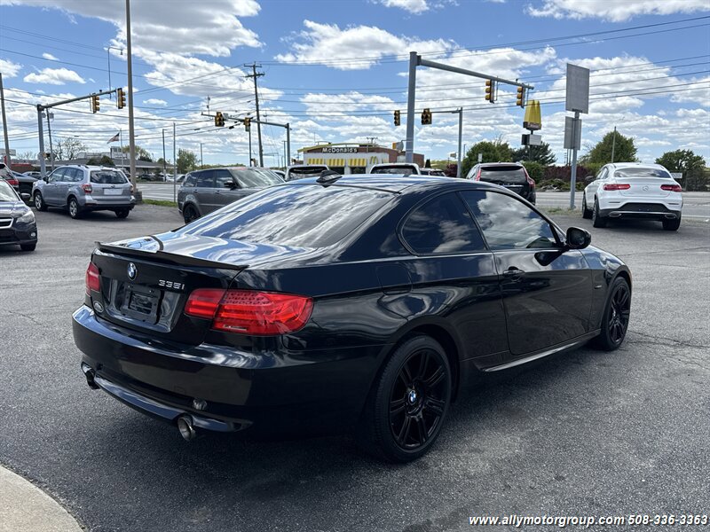 Used 2012 BMW 335i xDrive Coupe AWD/4WD image 3