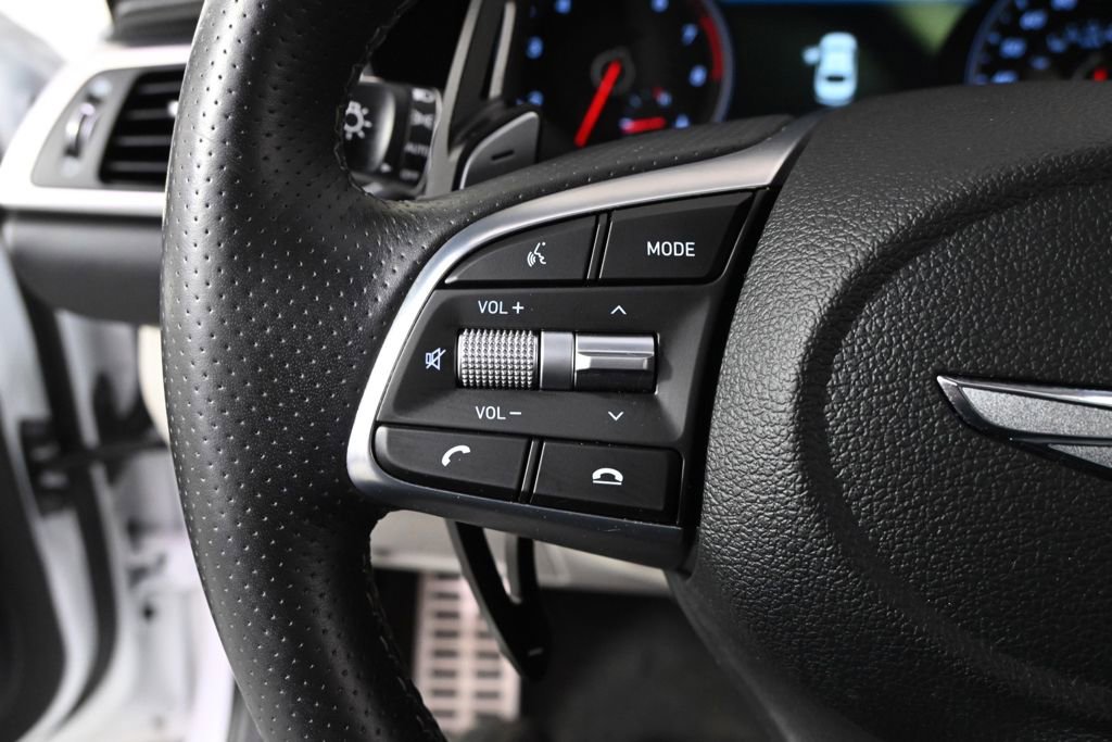 Used 2020 Genesis G70 3.3T w/ Prestige Package image 37