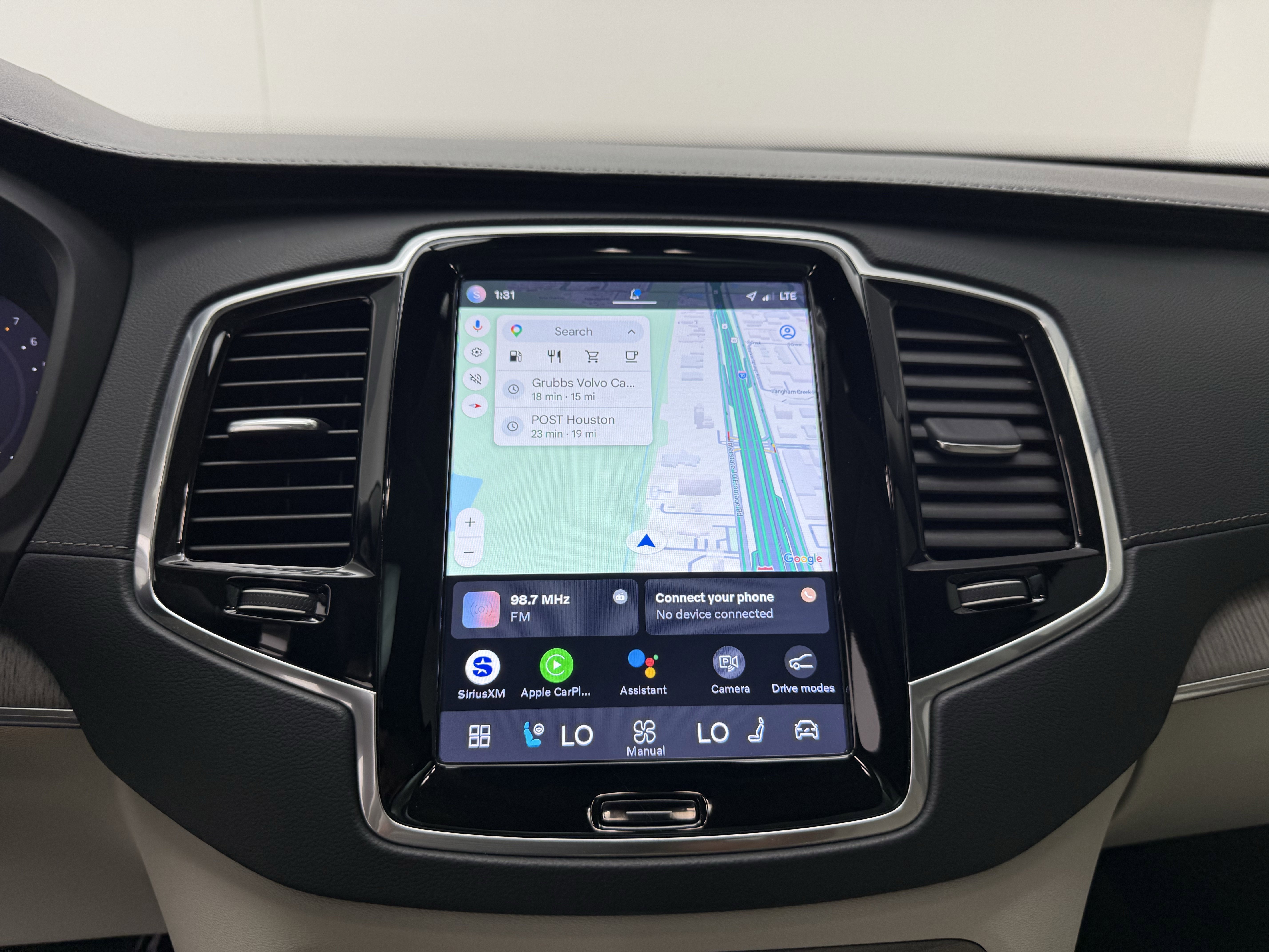 Certified 2023 Volvo XC90 B6 Ultimate w/ Protection Package Premier AWD/4WD image 19