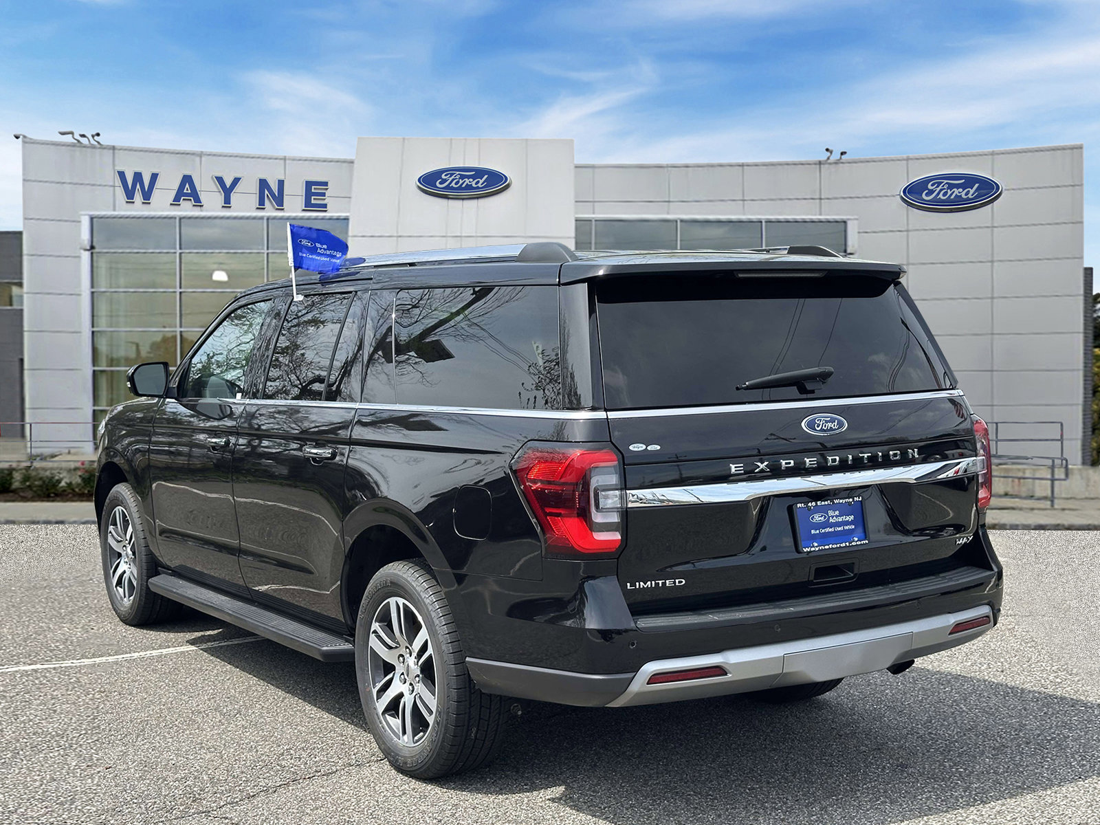 Certified 2024 Ford Expedition Max Limited AWD/4WD image 4