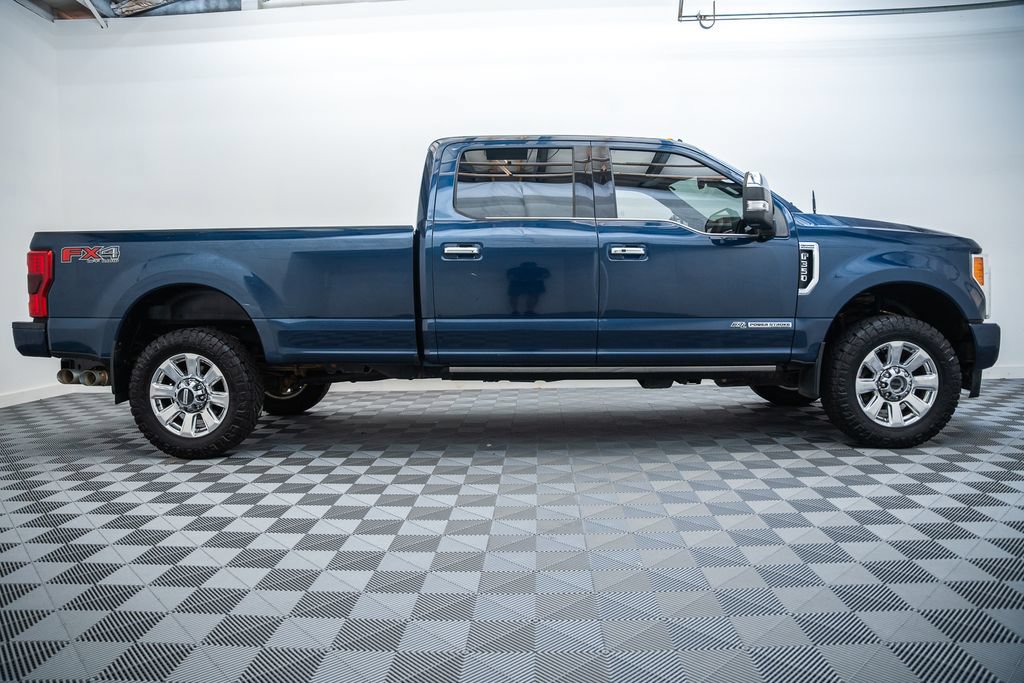 Used 2019 Ford F350 Platinum w/ Platinum Ultimate Package AWD/4WD image 4
