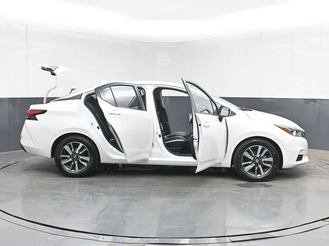 Used 2020 Nissan Versa SV FWD image 47