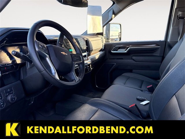 Used 2024 Chevrolet Silverado 2500 LT image 9