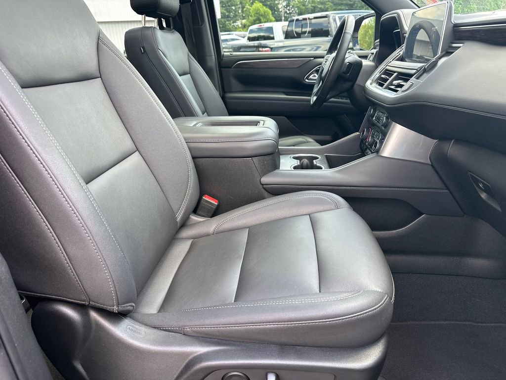 Used 2023 Chevrolet Tahoe Z71 w/ Z71 Off-Road Package AWD/4WD image 14