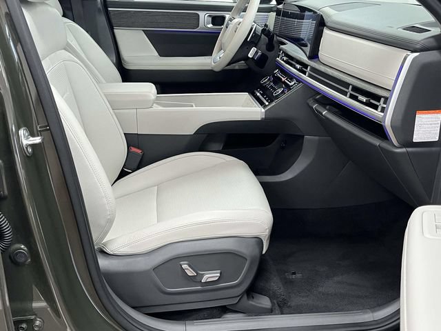 Certified 2025 Hyundai Santa Fe Limited FWD image 29
