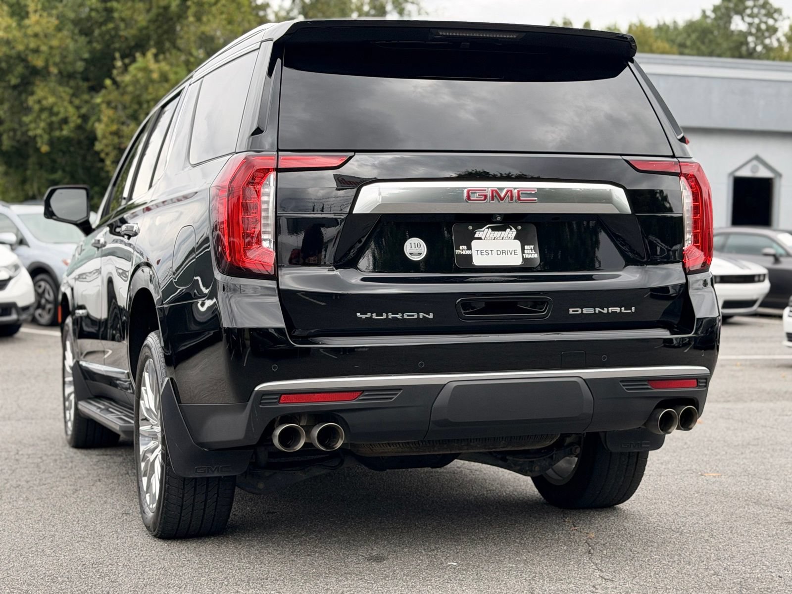 Used 2024 GMC Yukon Denali AWD/4WD image 3