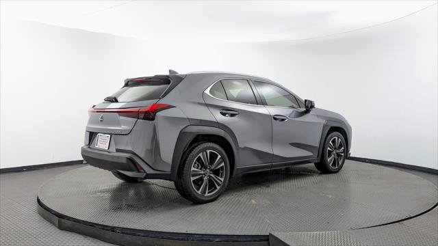 Used 2020 Lexus UX 200 w/ Accessory Package FWD image 8