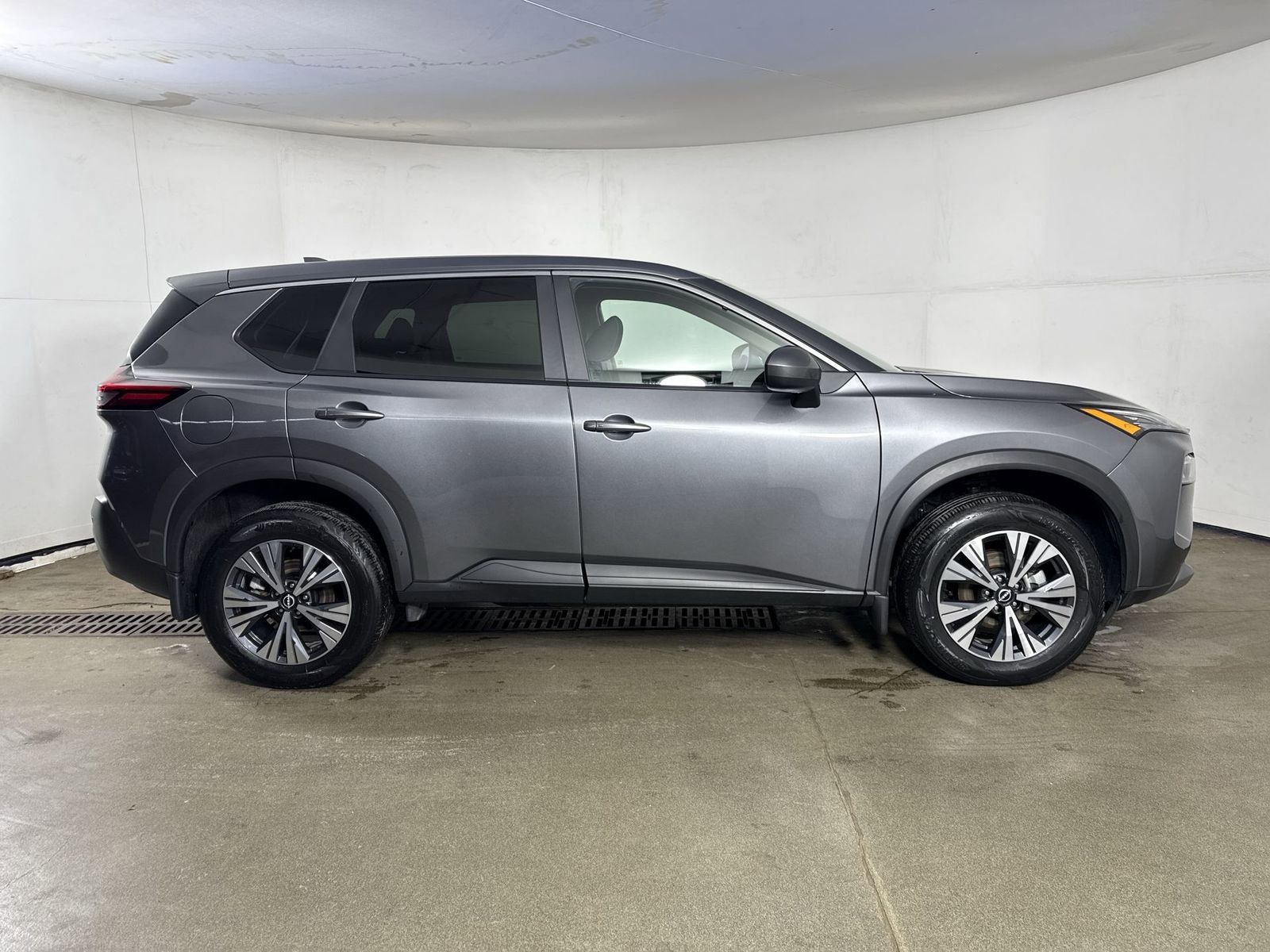 Certified 2023 Nissan Rogue SV image 36