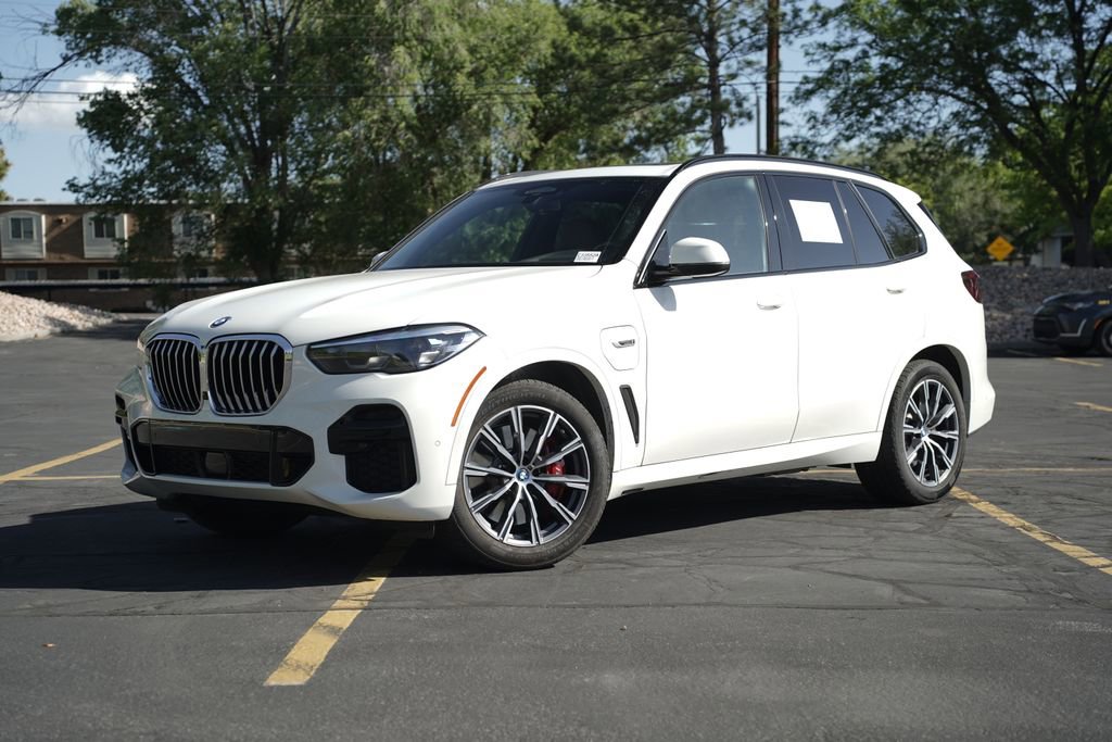Used 2022 BMW X5 xDrive45e w/ M Sport Package AWD/4WD image 1