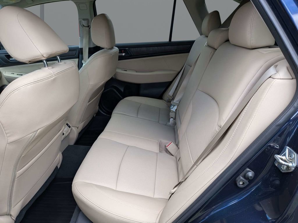 Used 2018 Subaru Outback 2.5i Limited AWD/4WD image 17