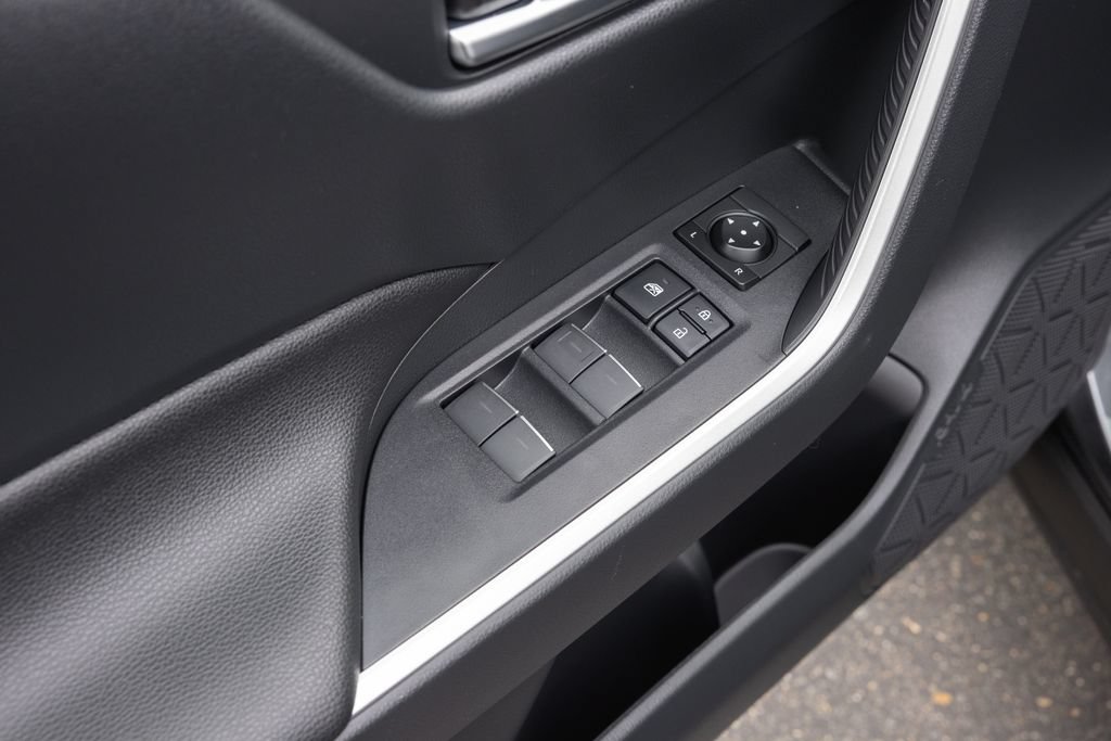 Certified 2025 Toyota RAV4 SE w/ Weather & Moonroof Package AWD/4WD image 9