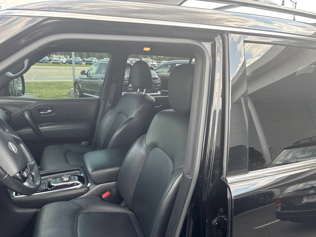 Used 2022 Nissan Armada SL w/ Midnight Edition Package AWD/4WD image 6