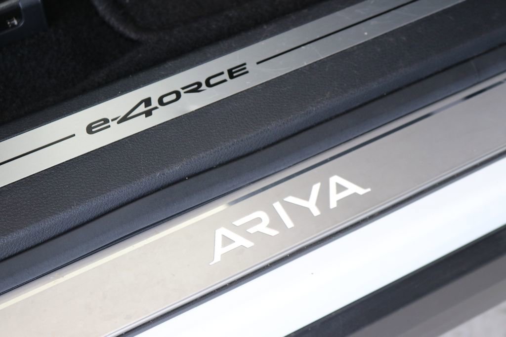 Used 2023 Nissan Ariya AWD image 38