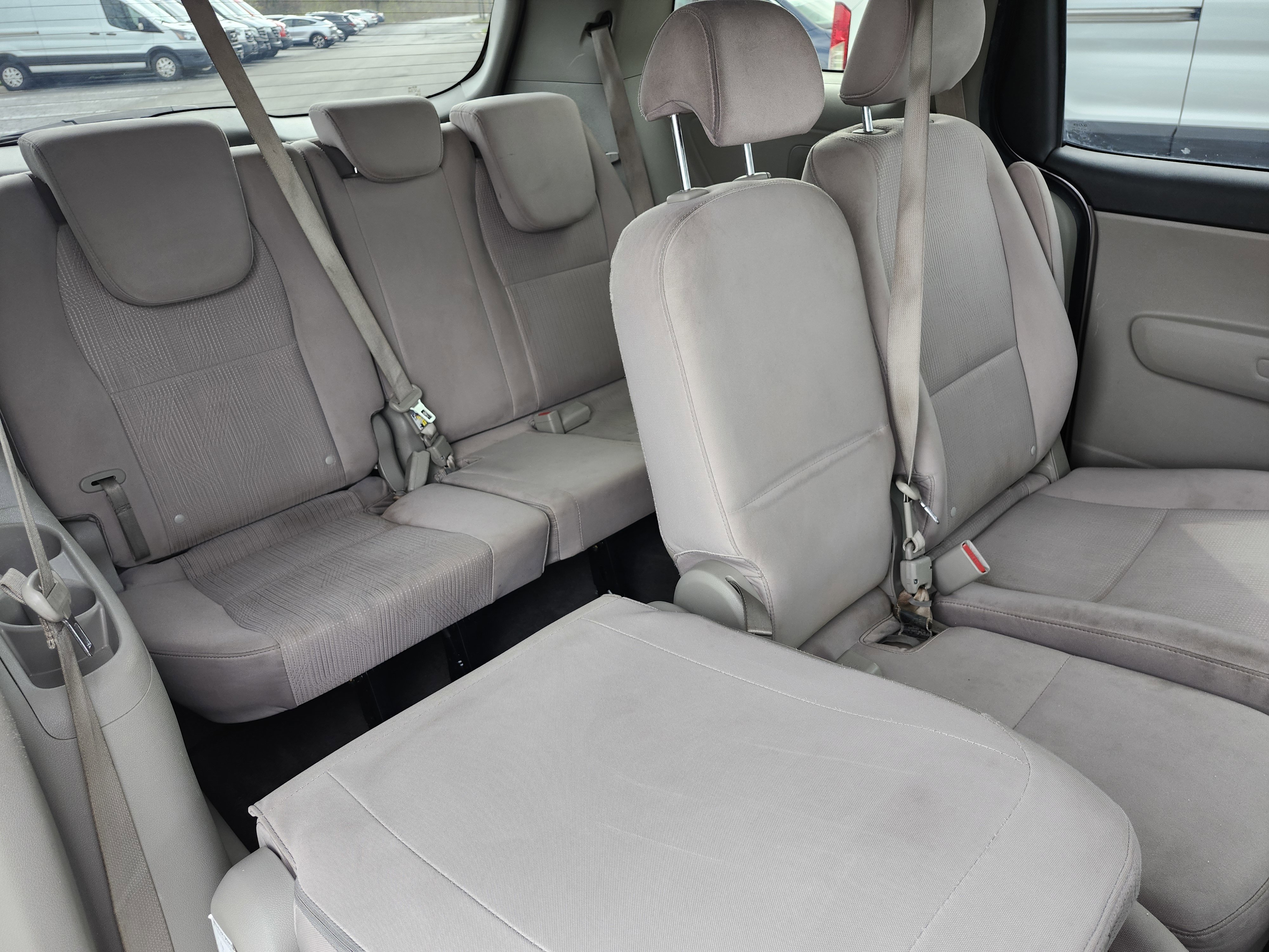 Used 2021 Kia Sedona LX image 18