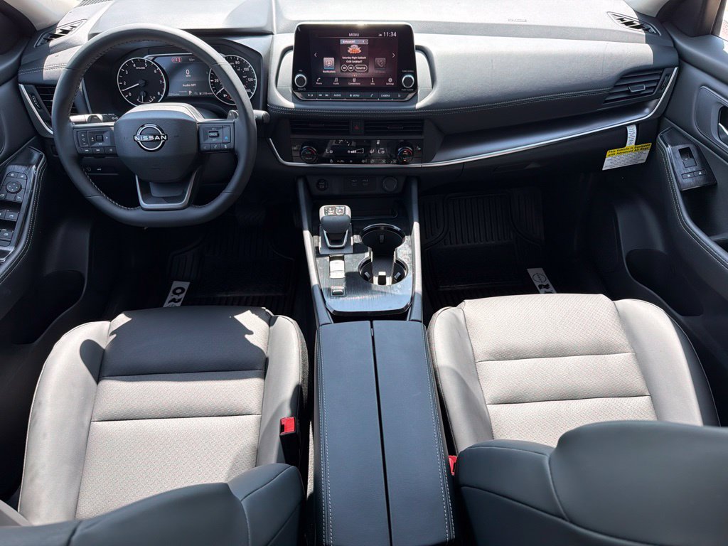 New 2026 Nissan Rogue Dark Armor FWD image 18