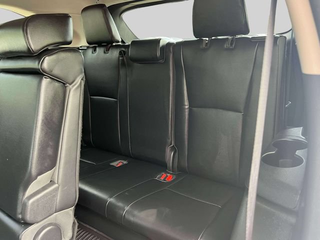 Used 2022 Toyota Highlander XLE AWD/4WD image 17