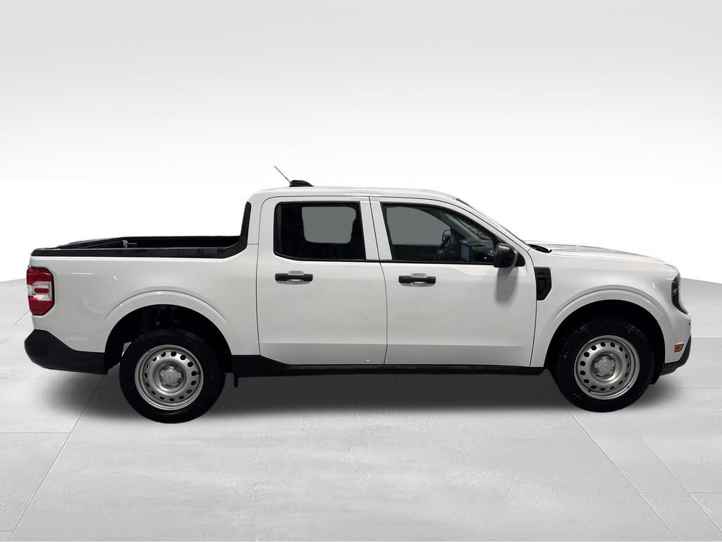 Used 2025 Ford Maverick XL w/ Equipment Group 102A AWD/4WD image 51