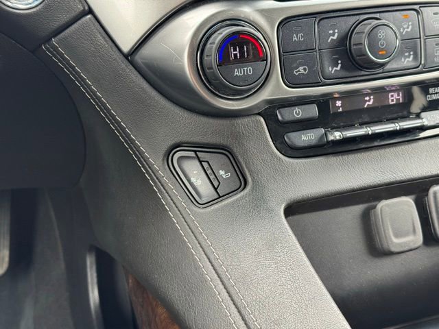 Used 2019 Chevrolet Tahoe LT w/ LT Signature Package image 15