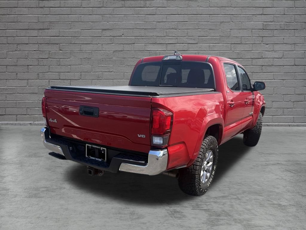 Used 2018 Toyota Tacoma SR5 AWD/4WD image 8