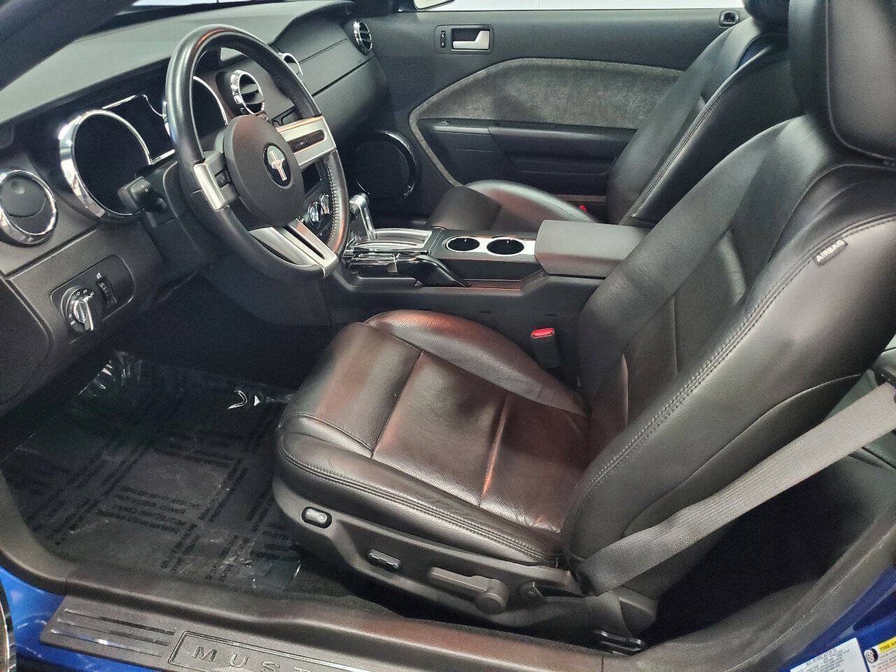 Used 2007 Ford Mustang Premium RWD image 9
