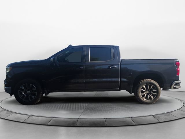 Used 2022 Chevrolet Silverado 1500 LT AWD/4WD image 2