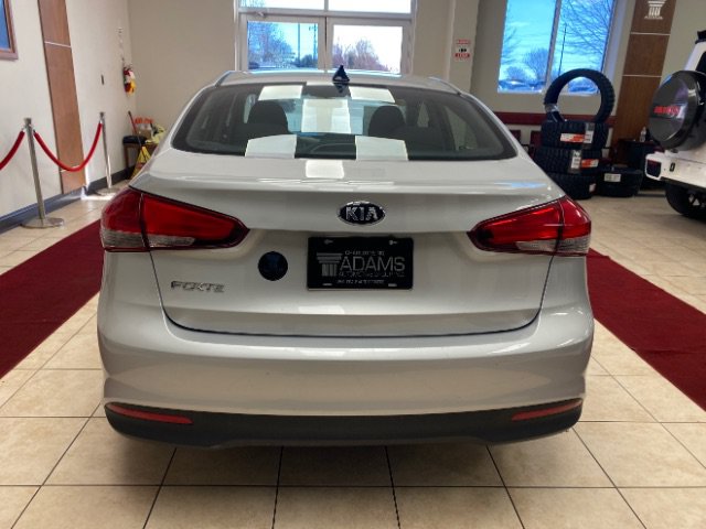 Used 2017 Kia Forte LX FWD image 6