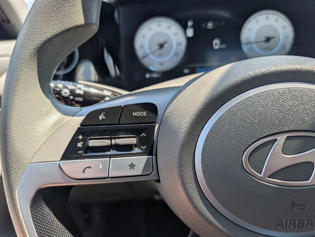 Used 2024 Hyundai Elantra SEL FWD image 22
