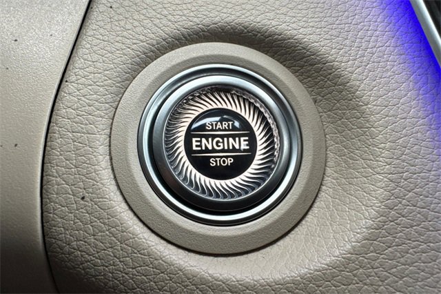 Used 2022 Mercedes-Benz GLC 300 image 35