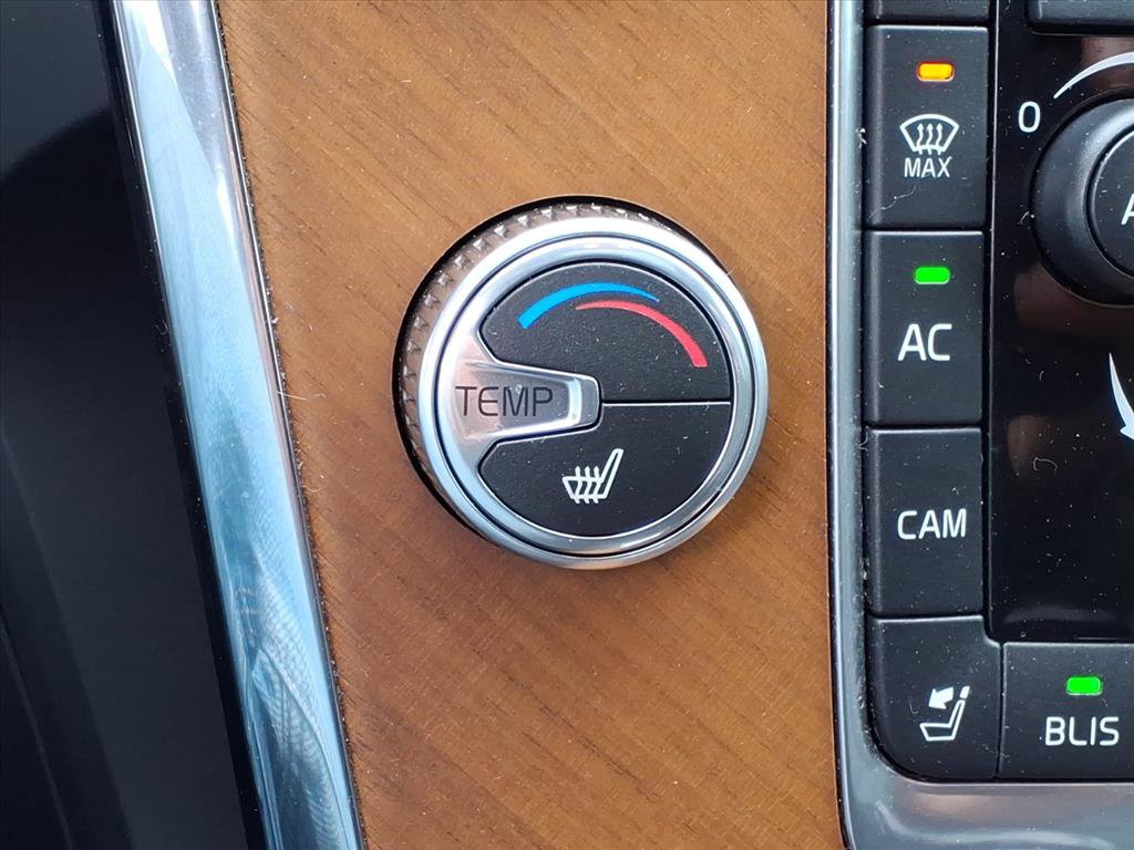 Used 2017 Volvo XC60 T5 Inscription w/ Preferred Option Package image 26