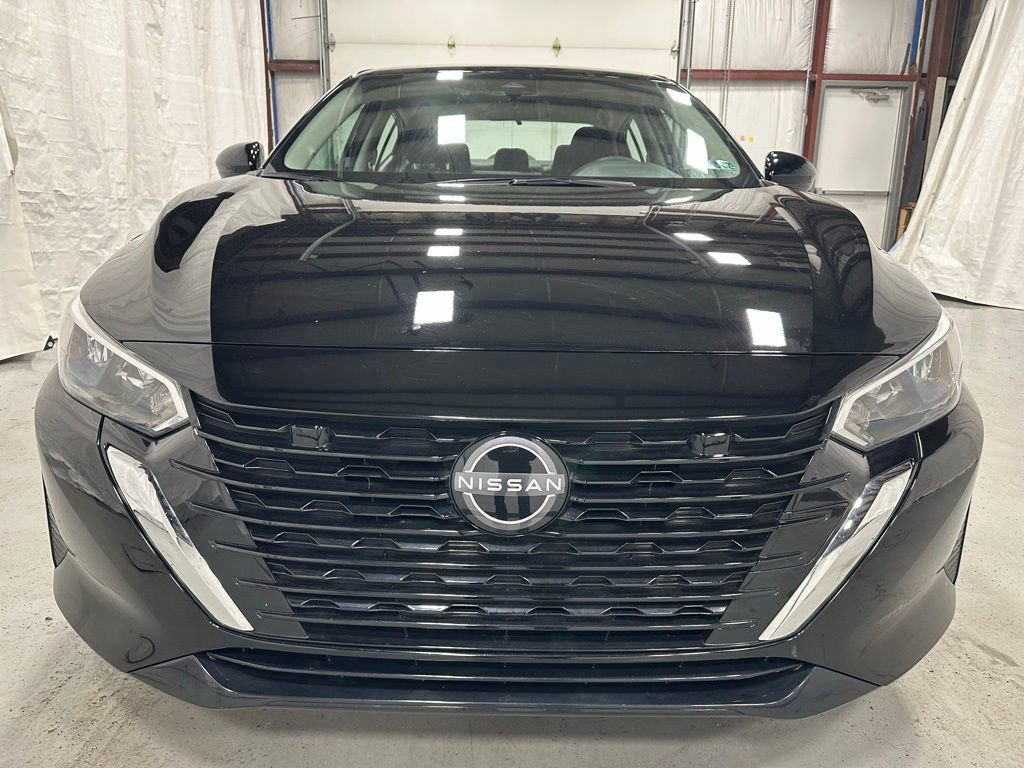 Used 2025 Nissan Sentra S w/ Lighting Package image 2