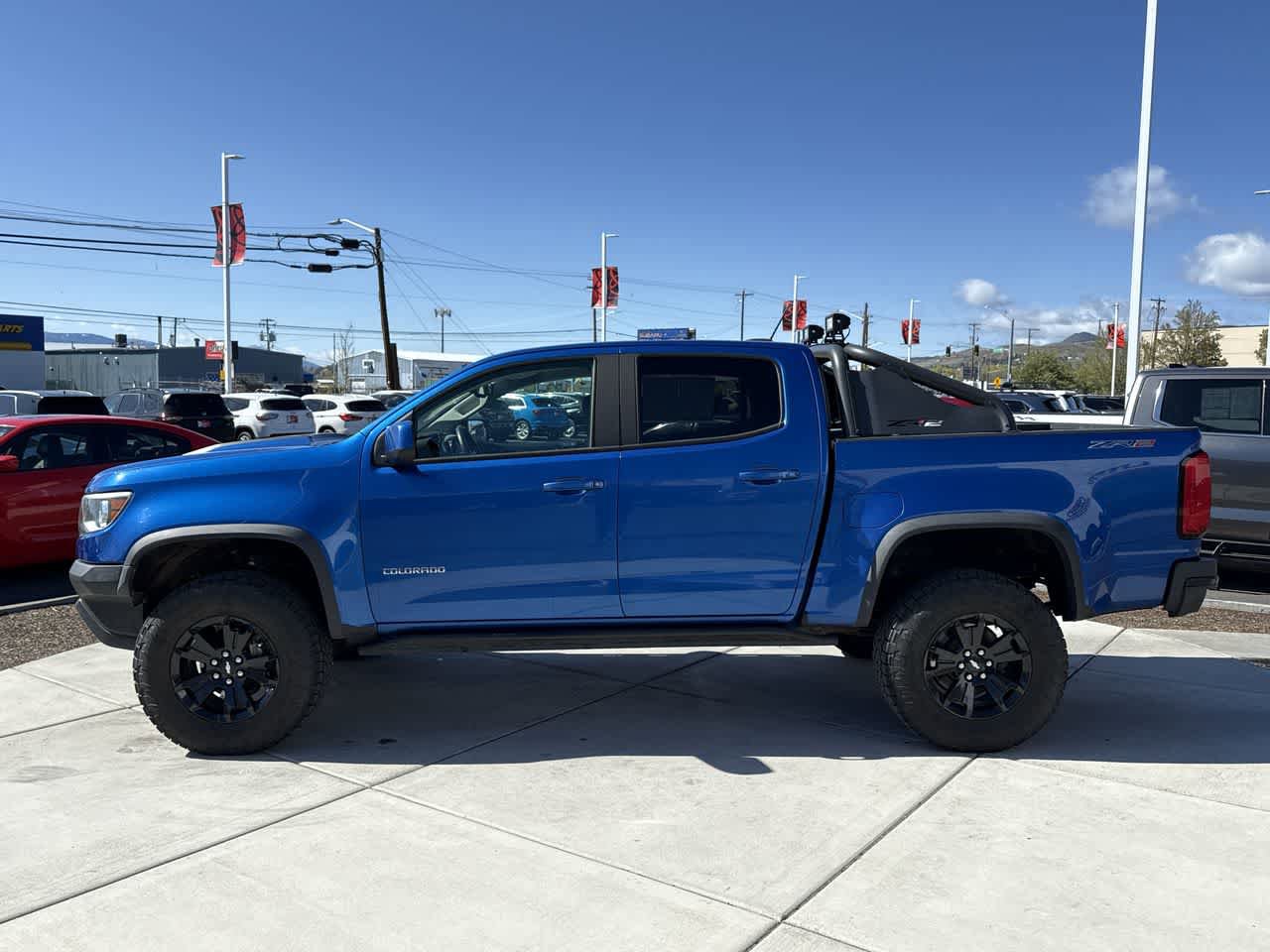 Used 2019 Chevrolet Colorado ZR2 w/ ZR2 Dusk Special Edition AWD/4WD image 2
