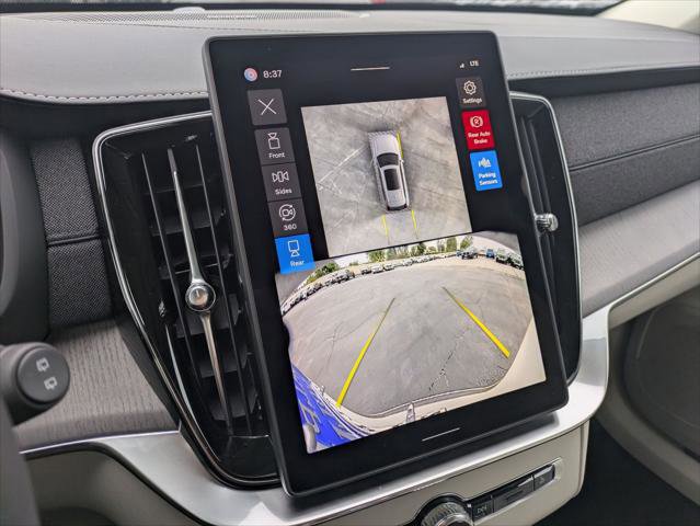 New 2026 Volvo XC90 T8 Ultra w/ Protection Package Premier image 10