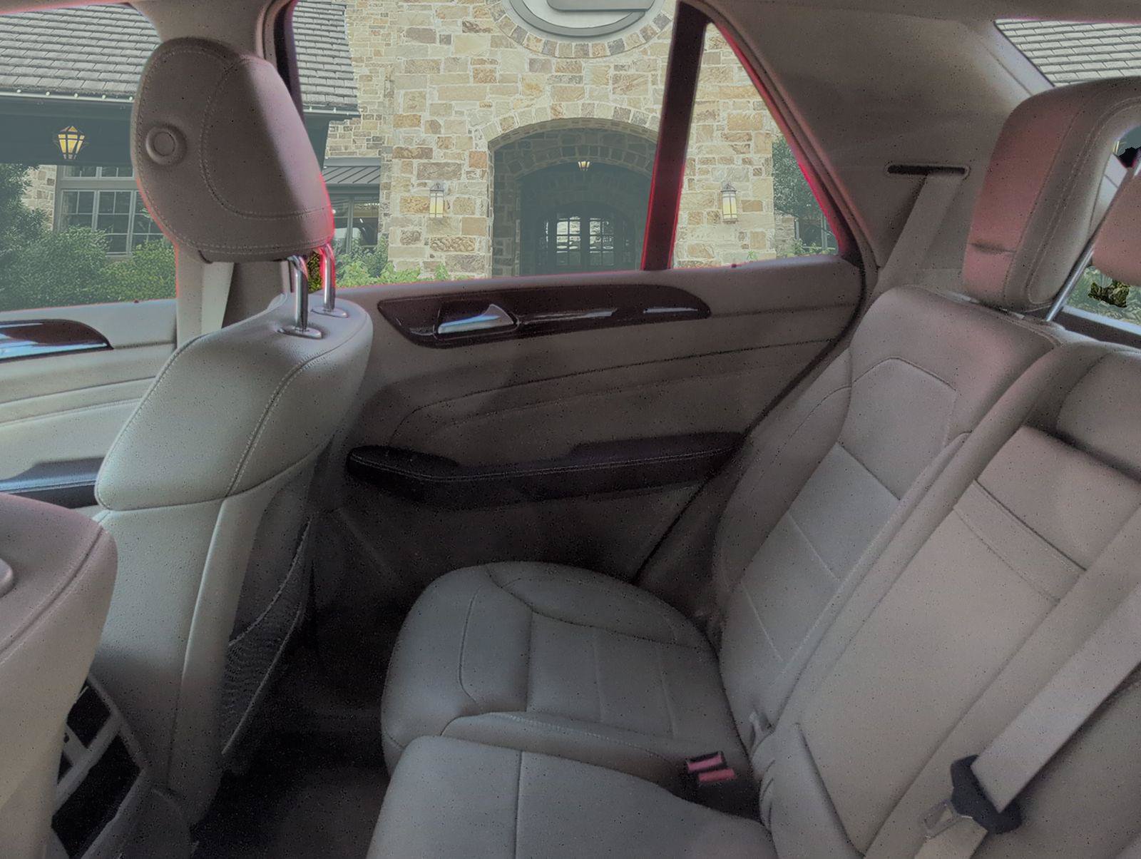 Used 2012 Mercedes-Benz ML 350 BlueTEC 4MATIC image 6