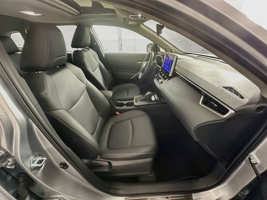 Certified 2026 Toyota Corolla Cross XLE w/ Convenience Package FWD image 29