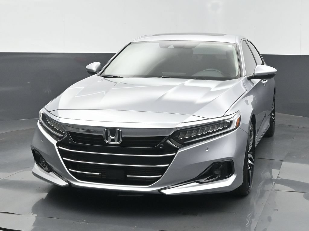 Used 2021 Honda Accord Touring image 2