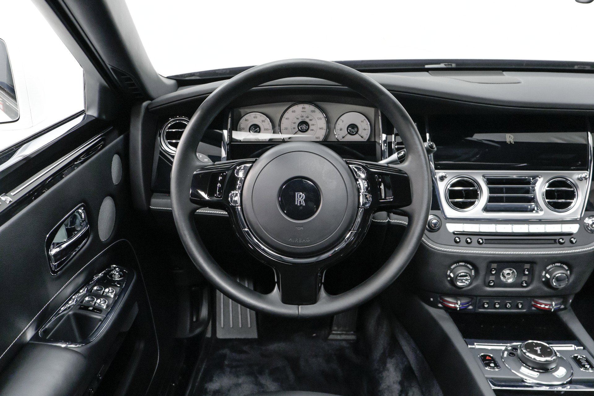 Used 2016 Rolls-Royce Ghost image 12