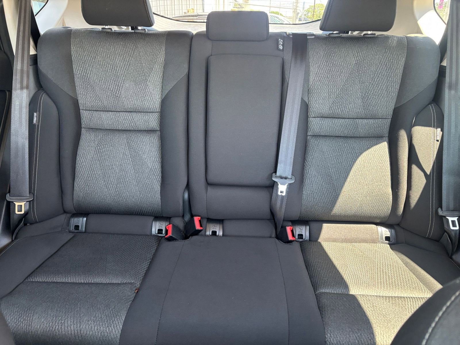 Used 2025 Nissan Rogue SV FWD image 40