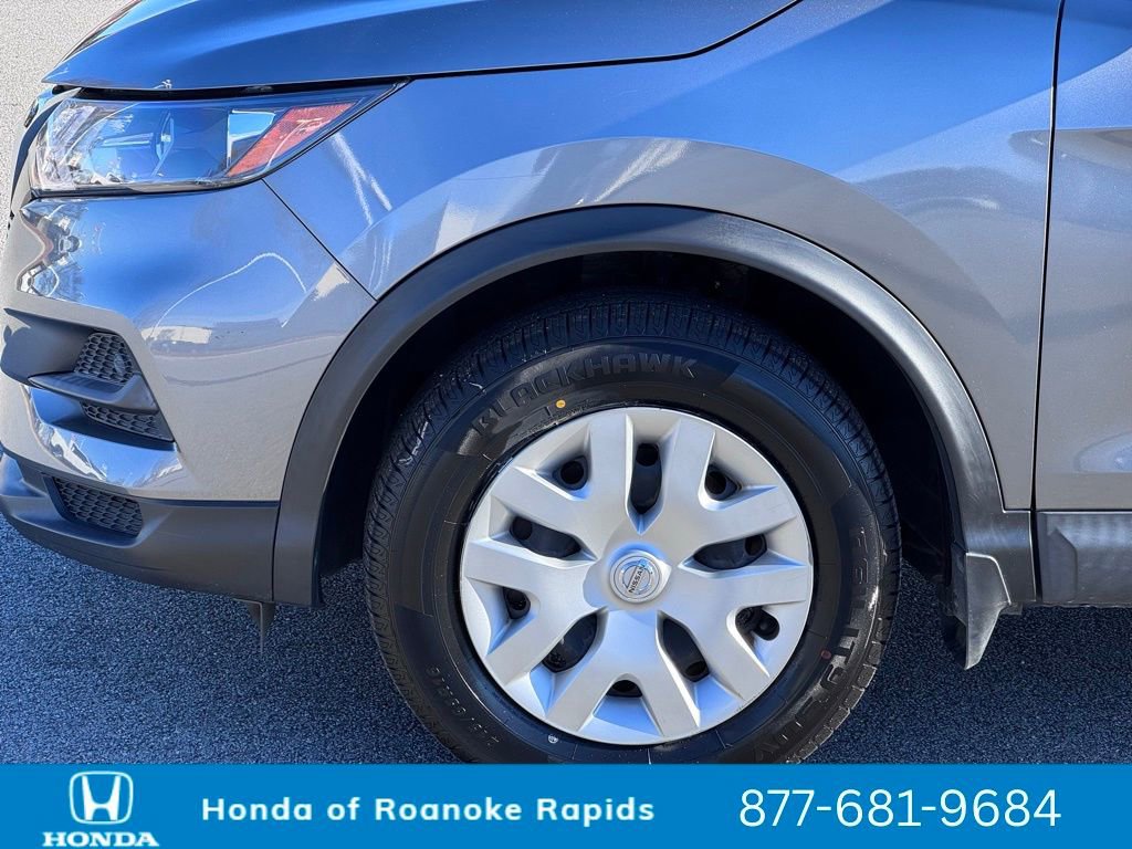 Used 2020 Nissan Rogue Sport S image 31