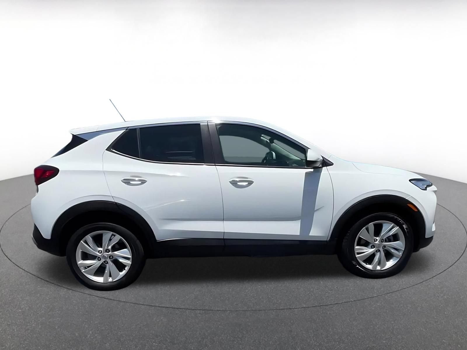 Used 2025 Buick Encore GX Preferred FWD image 16