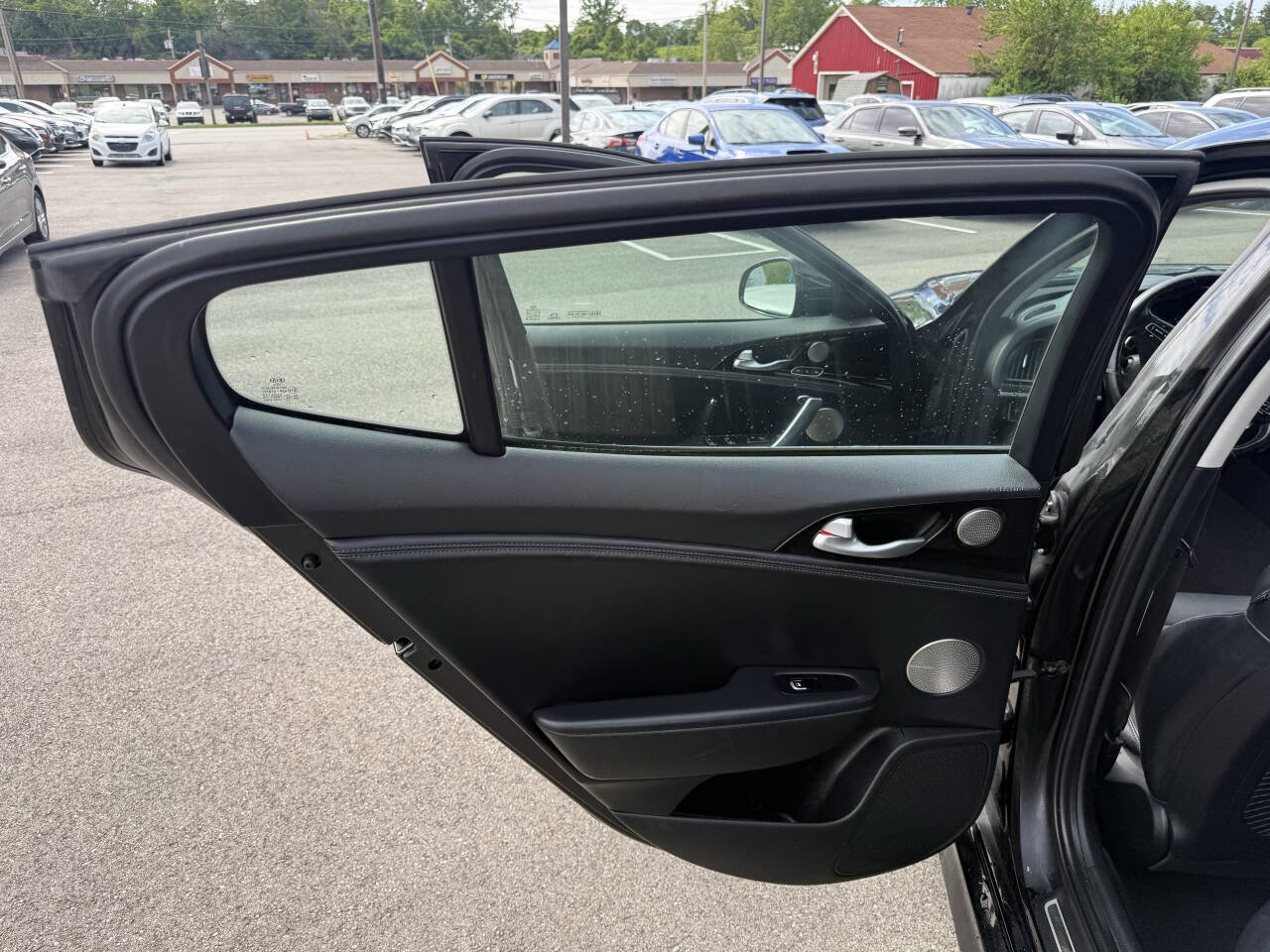 Used 2018 Kia Stinger Premium AWD/4WD image 19