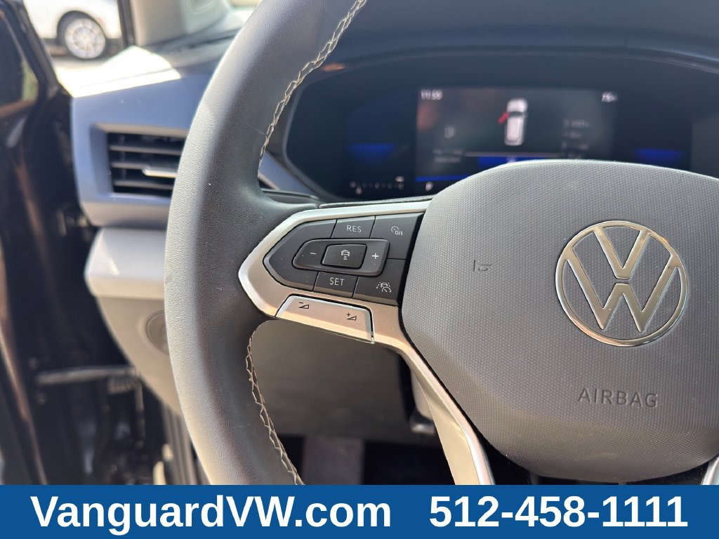 Used 2022 Volkswagen Taos SE w/ Driver Assistance Package FWD image 19